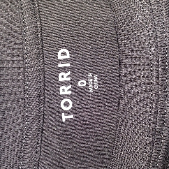 Torrid Tee Shirt NWT - Picture 4 of 8